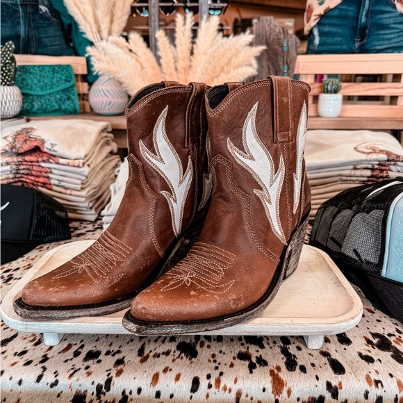 LIBERTY Black Shoes - Liberty Black Evan Mossil Tan